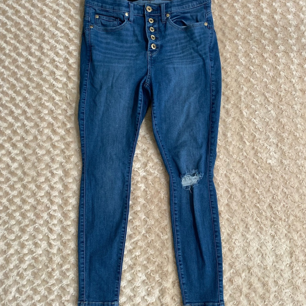 Torrid Bombshell Women 12S Skinny High Rise Distressed Jeans - Picture 2 of 8
